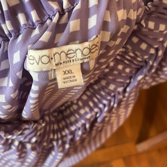 Checkered Lavender and white blouse - Picture 2 of 4